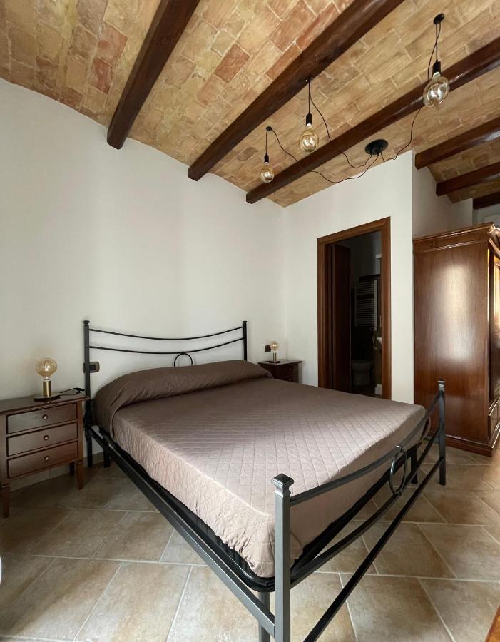 La Vie En Rose Bed & Breakfast Fondi Dış mekan fotoğraf