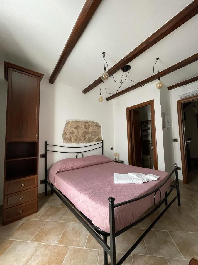 La Vie En Rose Bed & Breakfast Fondi Dış mekan fotoğraf