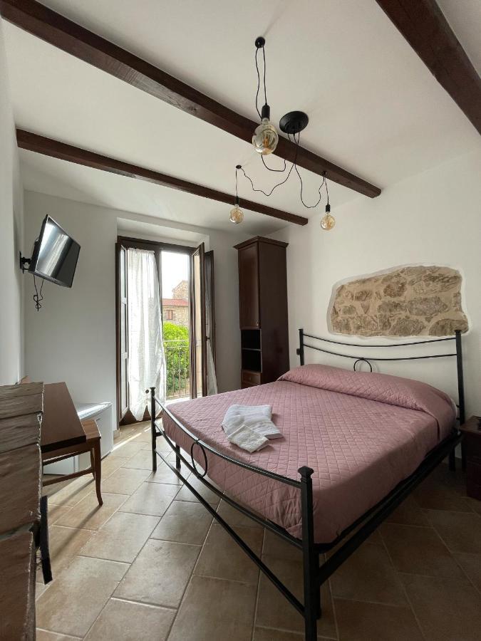La Vie En Rose Bed & Breakfast Fondi Dış mekan fotoğraf