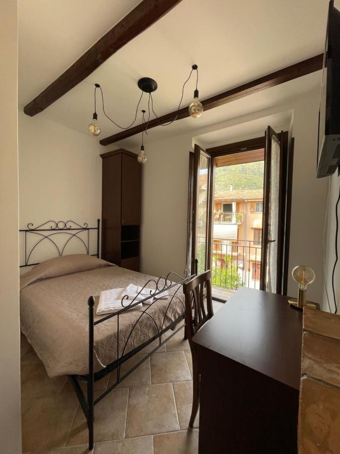 La Vie En Rose Bed & Breakfast Fondi Dış mekan fotoğraf